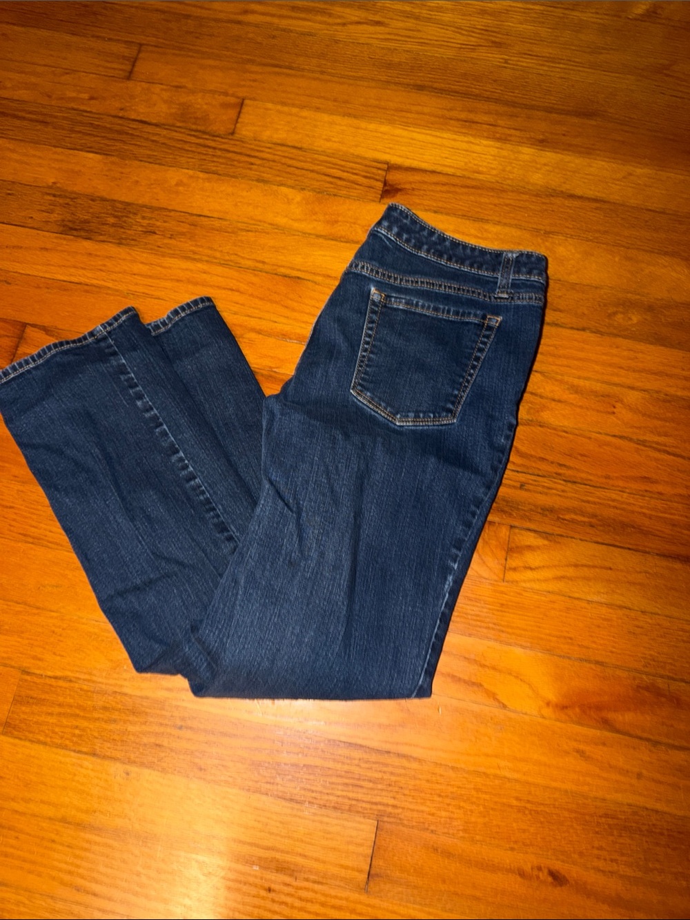 Classic Dark Blue Women's Jeans - Comfortable Everyday Fit size 8 Merona